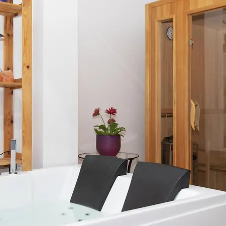 Hotel del amor Ragaraja Private &