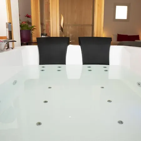 Hotel del amor Ragaraja Private &