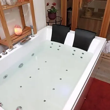 Ragaraja Private & Timebasishotel Pordenone
