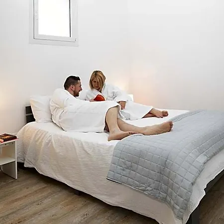 Timebasishotel Ragaraja Private & *